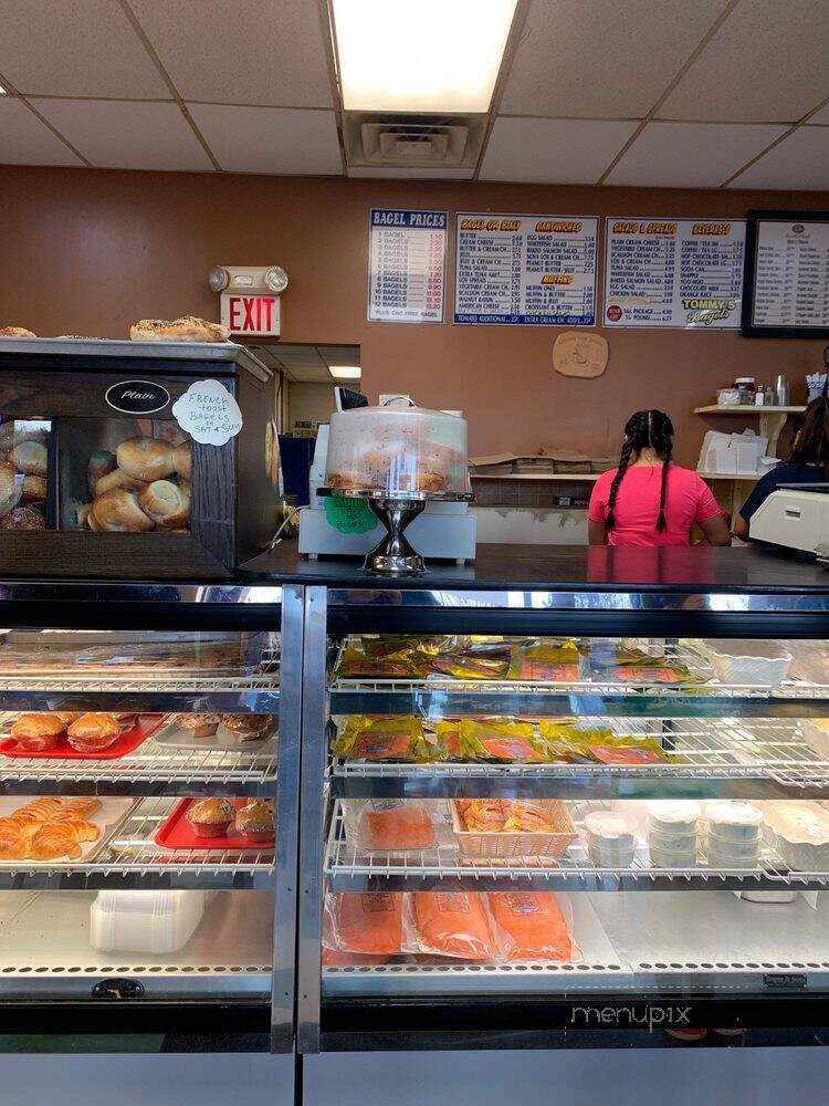 Tommy's Bagels - Manalapan, NJ