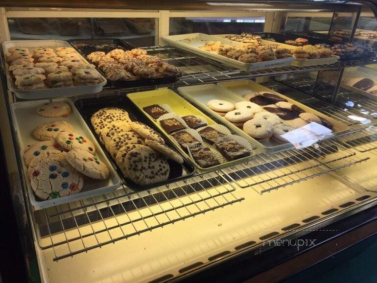 Lakeview Bakery - Clifton, NJ