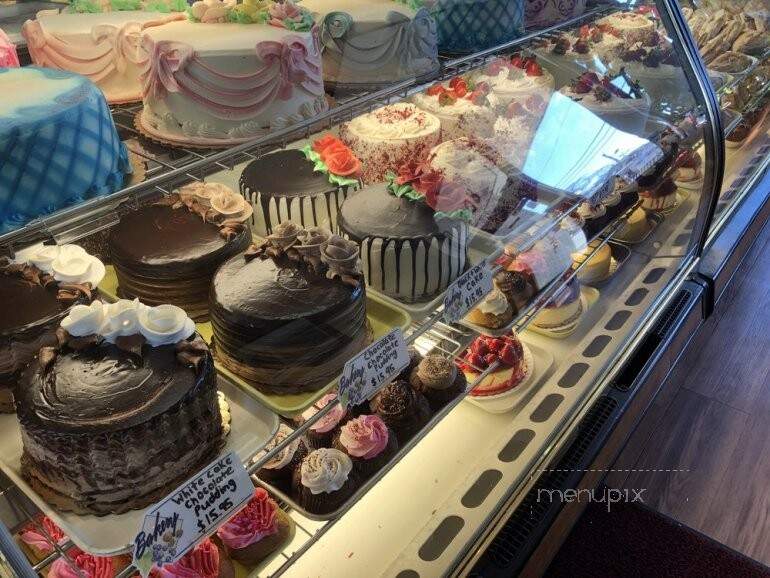 Lakeview Bakery - Clifton, NJ