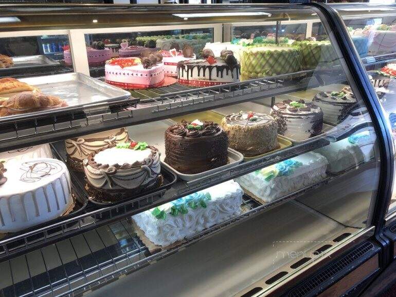 Lakeview Bakery - Clifton, NJ