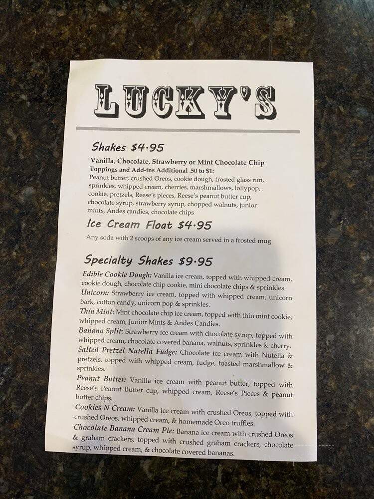 Lucky's Hamburgers - Clark, NJ