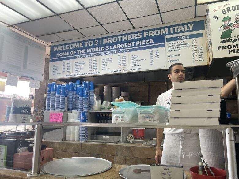 Three Brothers Pizza - Atlantic City, NJ